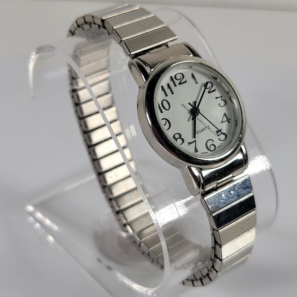 Women’s Stretch Band Watch Large Numbers Silver Tone Quartz - Picture 7 of 11